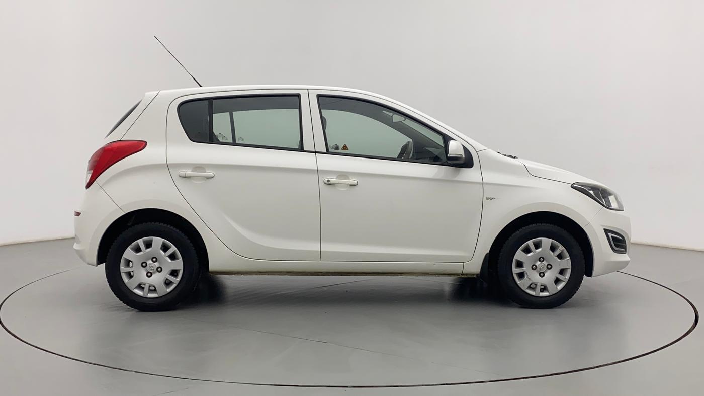 2013 Hyundai i20 MAGNA (O) 1.2, Petrol, Manual, 76,374 km, Right Side View