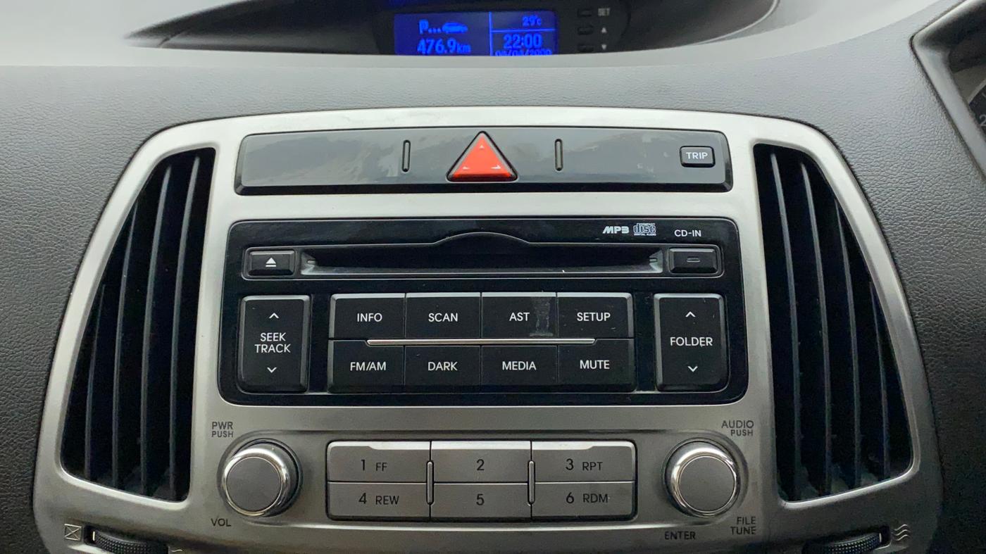 2013 Hyundai i20 MAGNA (O) 1.2, Petrol, Manual, 76,374 km, Infotainment System