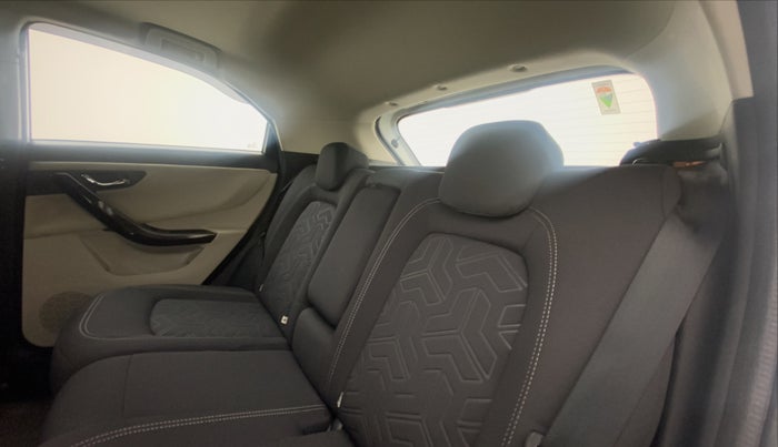 2021 Tata NEXON XZ+ SUNROOF 1.5 RTQ, Diesel, Manual, 20,646 km, Right Side Rear Door Cabin