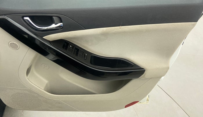 2021 Tata NEXON XZ+ SUNROOF 1.5 RTQ, Diesel, Manual, 20,646 km, Driver Side Door Panels Control