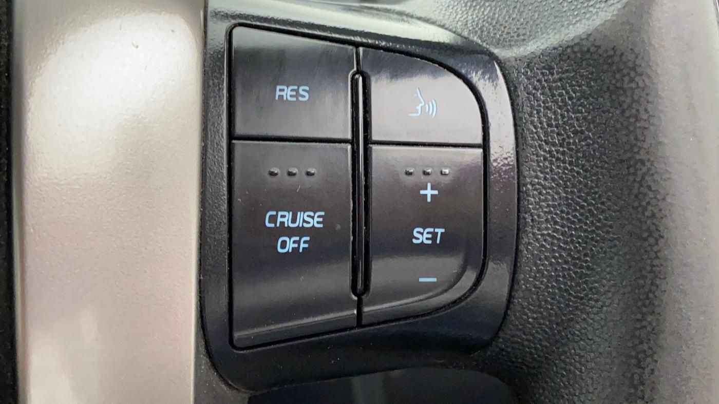 2018 Mahindra XUV500 W7 FWD, Diesel, Manual, 68,134 km, Adaptive Cruise Control