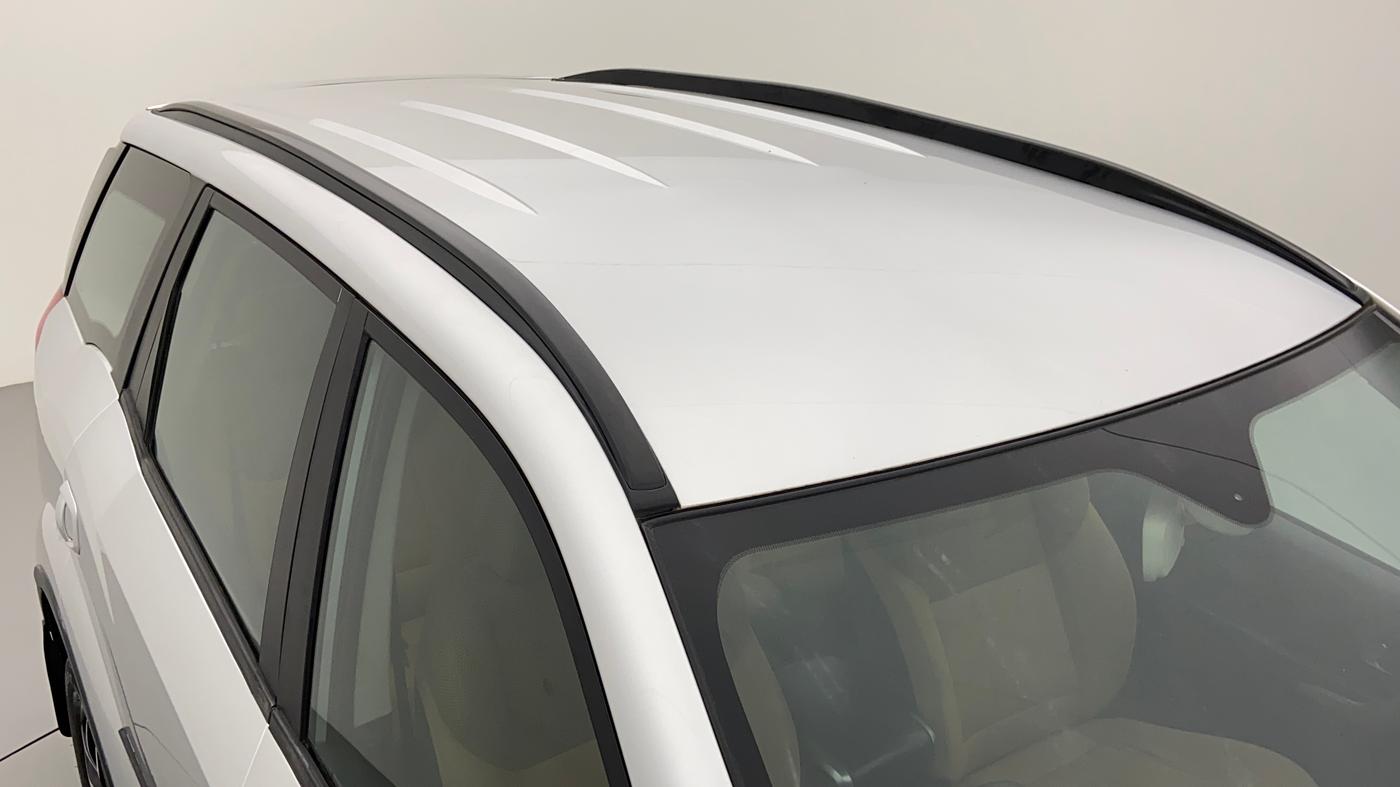 2018 Mahindra XUV500 W7 FWD, Diesel, Manual, 68,134 km, Roof