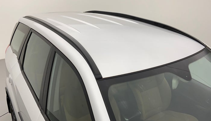 2018 Mahindra XUV500 W7 FWD, Diesel, Manual, 68,134 km, Roof