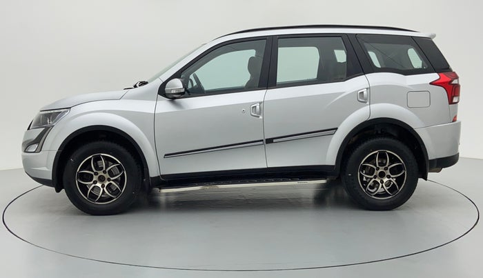 2018 Mahindra XUV500 W7 FWD, Diesel, Manual, 68,134 km, Left Side