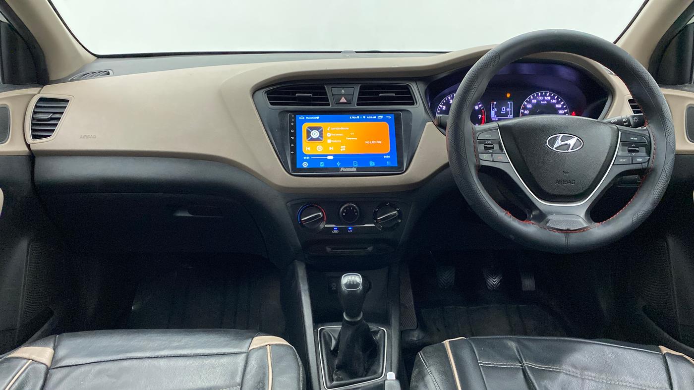 2016 Hyundai Elite i20 MAGNA 1.2, Petrol, Manual, 66,630 km, Dashboard
