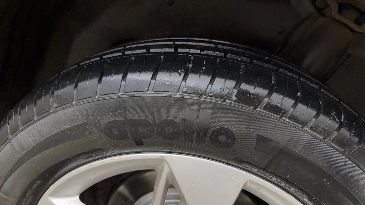 2021 MG HECTOR SHINE 1.5 PETROL TURBO MT, Petrol, Manual, 43,102 km, Left Rear Tyre Tread