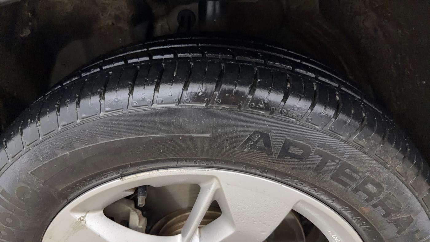 2021 MG HECTOR SHINE 1.5 PETROL TURBO MT, Petrol, Manual, 43,102 km, Left Front Tyre Tread