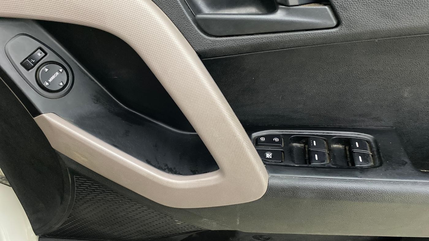 2018 Hyundai Creta E PLUS 1.6 PETROL, Petrol, Manual, 66,724 km, Driver Side Door Panels Control