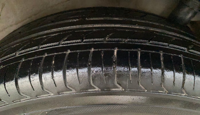 2014 Maruti Wagon R 1.0 VXI, CNG, Manual, 92,726 km, Left Rear Tyre Tread