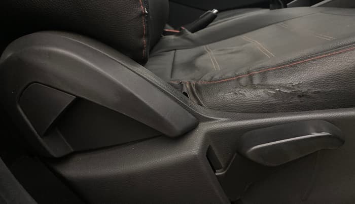 2017 Ford New Figo TITANIUM 1.2 PETROL MT, Petrol, Manual, 77,796 km, Driver Side Adjustment Panel