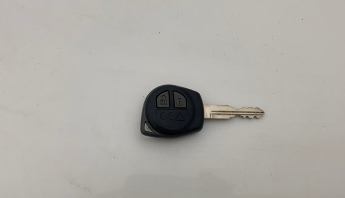 2019 Maruti Swift VXI AMT, Petrol, Automatic, 82,246 km, Key Close Up