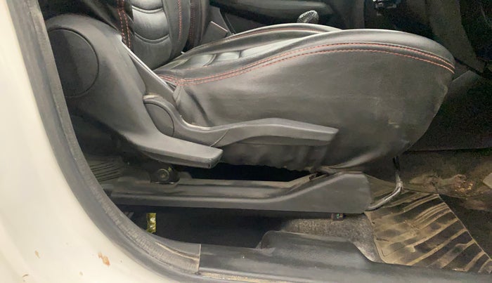 2019 Maruti Swift VXI AMT, Petrol, Automatic, 82,246 km, Driver Side Adjustment Panel