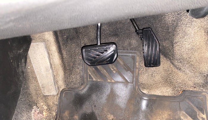 2019 Maruti Swift VXI AMT, Petrol, Automatic, 82,246 km, Pedals