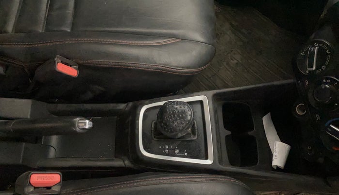 2019 Maruti Swift VXI AMT, Petrol, Automatic, 82,246 km, Gear Lever