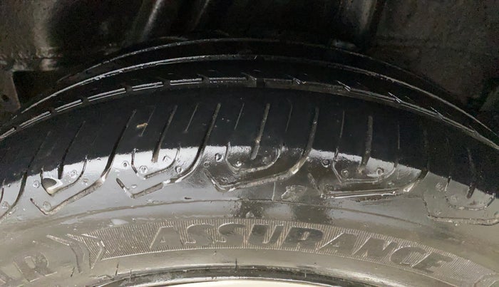 2015 Honda City 1.5L I-VTEC SV, Petrol, Manual, 60,833 km, Left Rear Tyre Tread