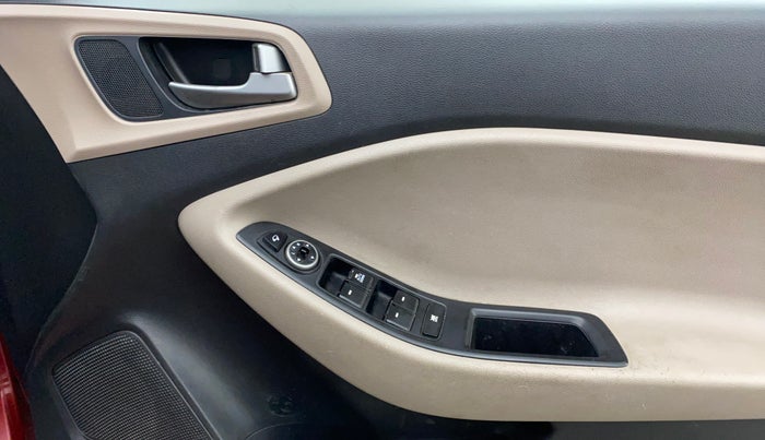 2018 Hyundai Elite i20 ASTA 1.2, Petrol, Manual, 39,250 km, Driver Side Door Panels Control