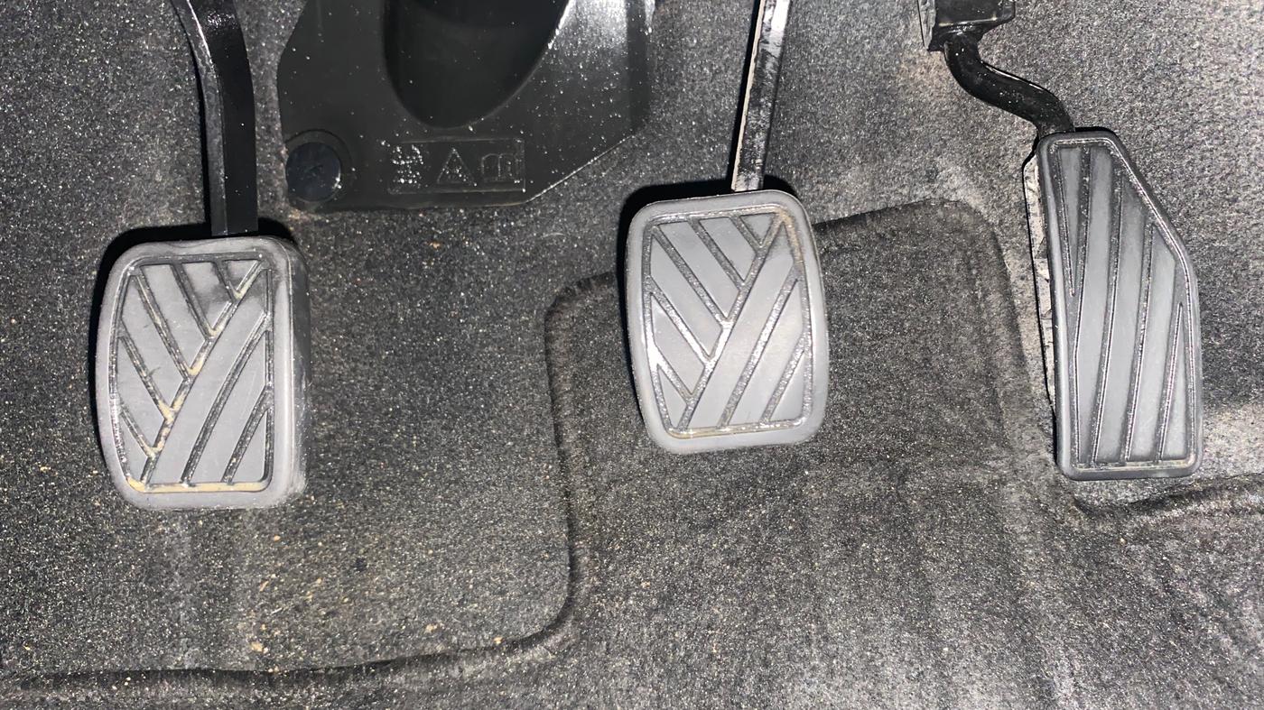 2023 Maruti IGNIS ALPHA 1.2, Petrol, Manual, 17,867 km, Pedals