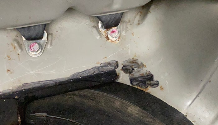 2016 Maruti Alto K10 VXI, Petrol, Manual, 81,210 km, Boot floor - Slight discoloration