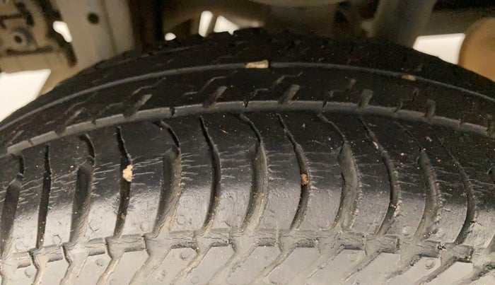 2016 Maruti Alto K10 VXI, Petrol, Manual, 81,210 km, Right Rear Tyre Tread