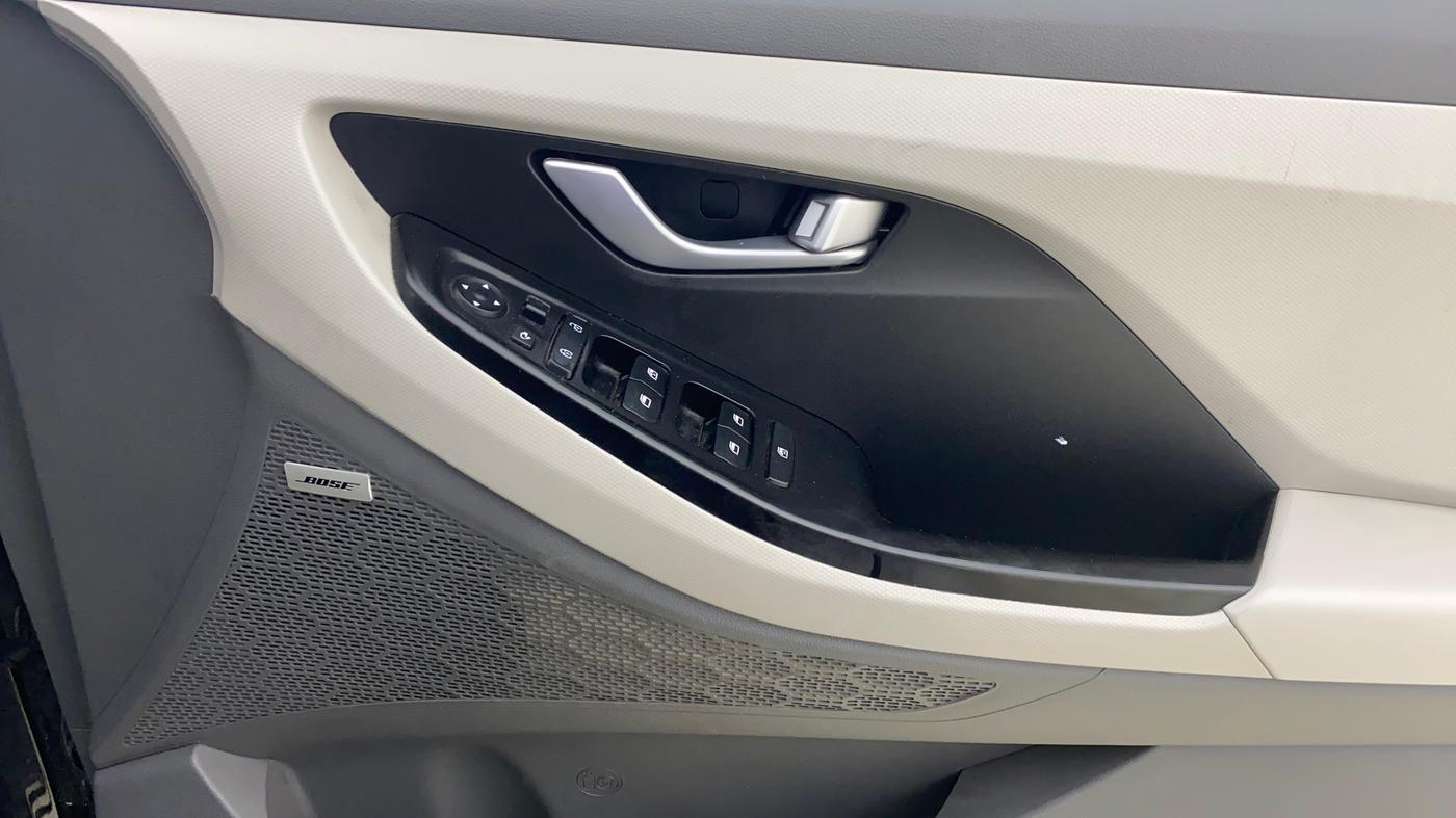 2024 Hyundai Creta SX TECH 1.5 PETROL iVT, Petrol, Automatic, 23,148 km, Driver Side Door Panels Control