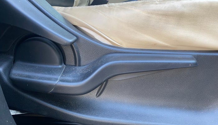 2022 Honda Amaze 1.2L I-VTEC VX, Petrol, Manual, 34,195 km, Driver Side Adjustment Panel