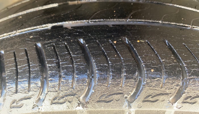 2022 Honda Amaze 1.2L I-VTEC VX, Petrol, Manual, 34,195 km, Right Front Tyre Tread