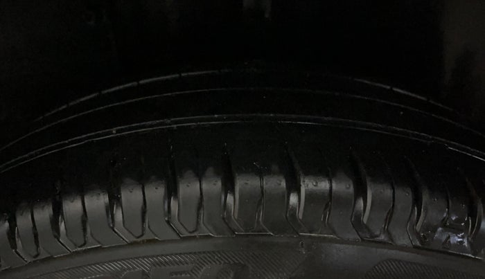 2021 Tata ALTROZ XE PETROL, Petrol, Manual, 38,819 km, Left Rear Tyre Tread