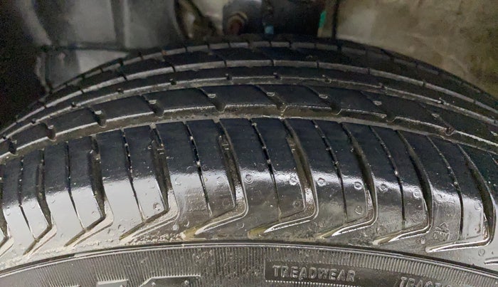 2020 Maruti New Wagon-R LXI CNG 1.0, CNG, Manual, 60,618 km, Left Front Tyre Tread
