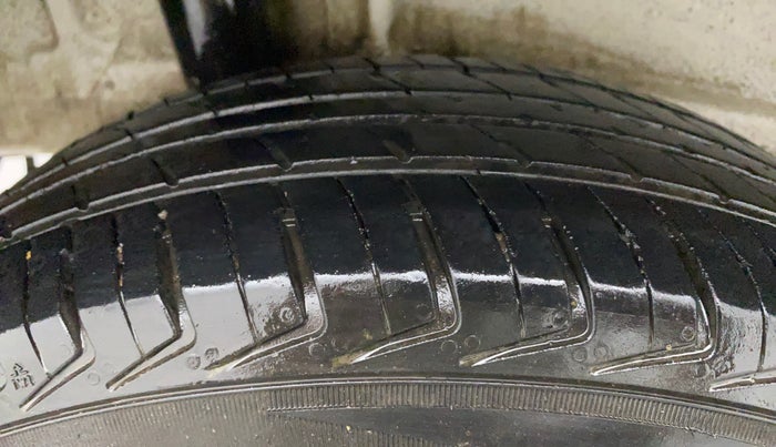 2020 Maruti New Wagon-R LXI CNG 1.0, CNG, Manual, 60,618 km, Right Rear Tyre Tread