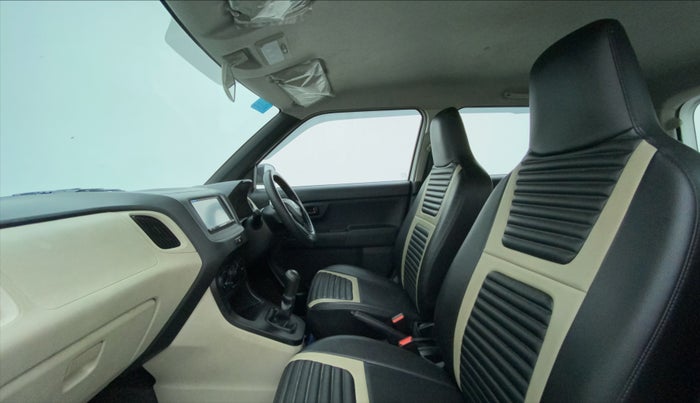 2020 Maruti New Wagon-R LXI CNG 1.0, CNG, Manual, 60,618 km, Right Side Front Door Cabin