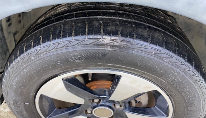 2019 Tata NEXON XZA PLUS PETROL, Petrol, Automatic, 73,158 km, Right Front Tyre Tread