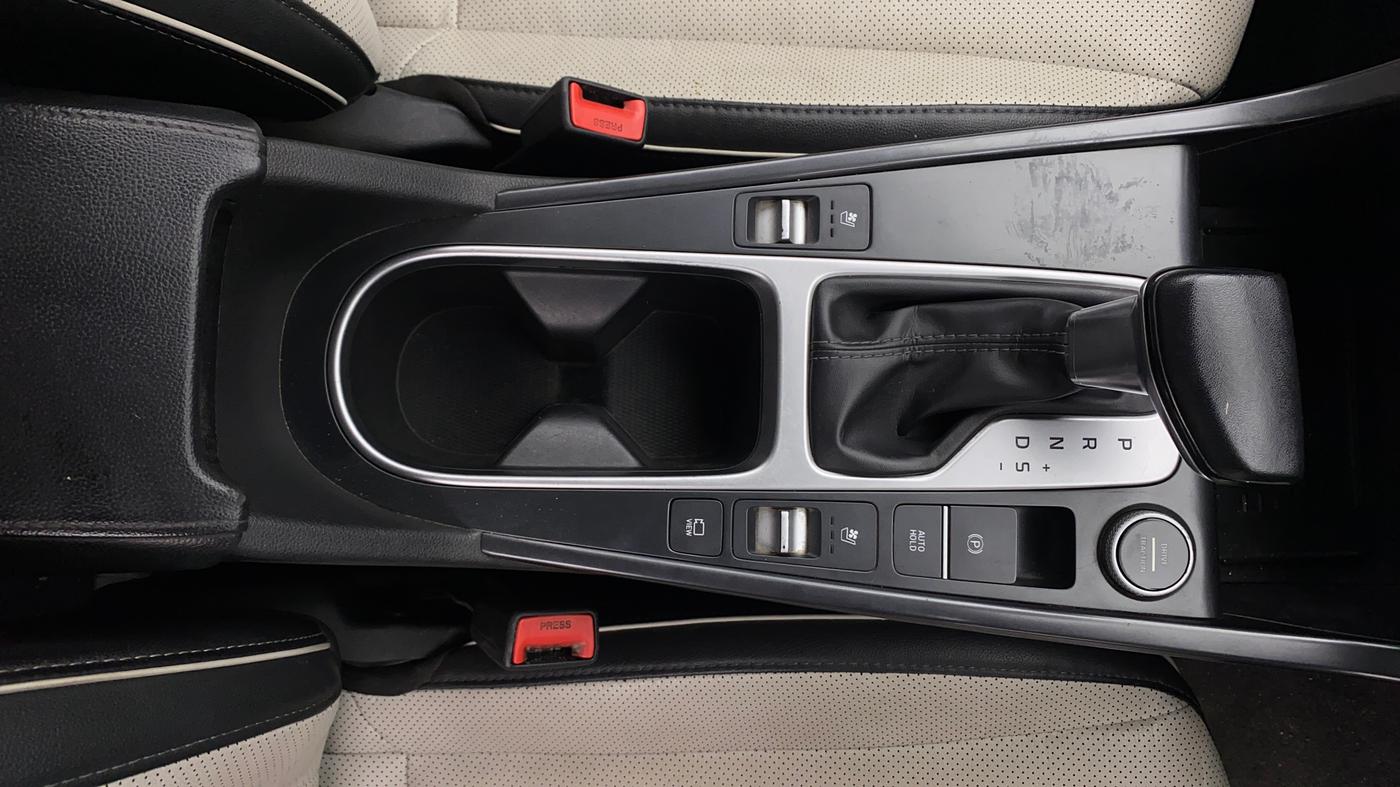 2021 Hyundai Creta SX (O) IVT 1.5 PETROL, Petrol, Automatic, 1,09,644 km, Gear Lever