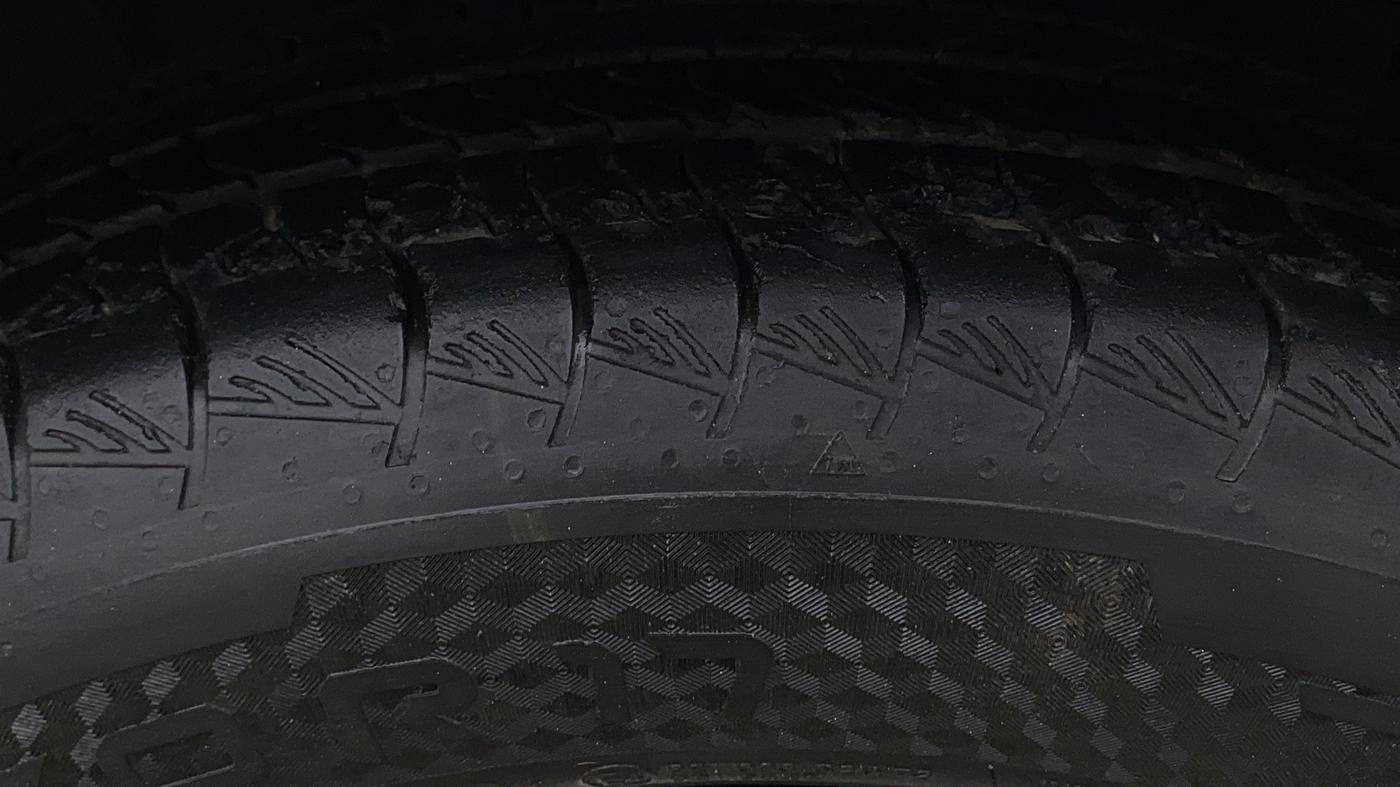 2021 Hyundai Creta SX (O) IVT 1.5 PETROL, Petrol, Automatic, 1,09,644 km, Right Front Tyre Tread