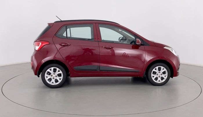 2016 Hyundai Grand i10 SPORTZ 1.2 KAPPA VTVT, Petrol, Manual, 20,437 km, Right Side View