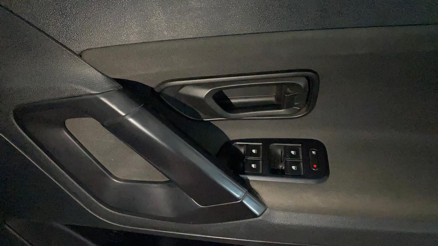 2020 Tata Harrier XE 2.0L KRYOTEC, Diesel, Manual, 92,633 km, Driver Side Door Panels Control