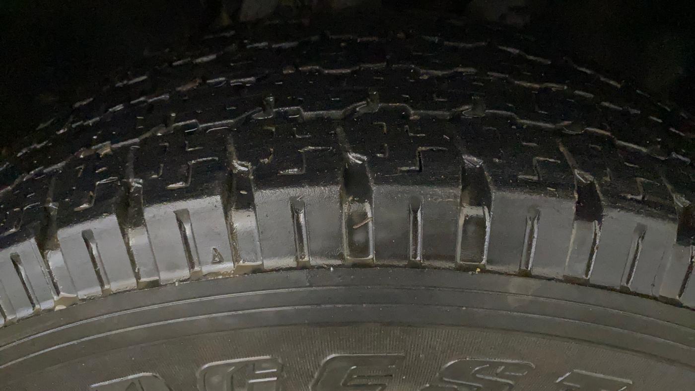 2020 Tata Harrier XE 2.0L KRYOTEC, Diesel, Manual, 92,633 km, Right Front Tyre Tread
