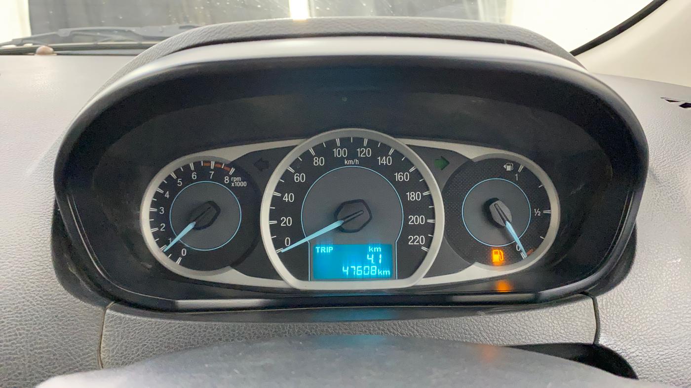 2017 Ford New Figo TITANIUM 1.2 PETROL MT, Petrol, Manual, 47,608 km, Odometer Image