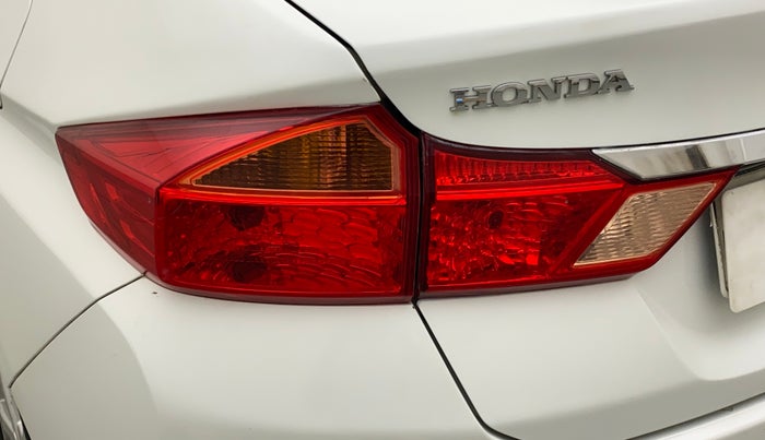 2016 Honda City 1.5L I-VTEC V MT, Petrol, Manual, 32,404 km, Left tail light - Minor scratches