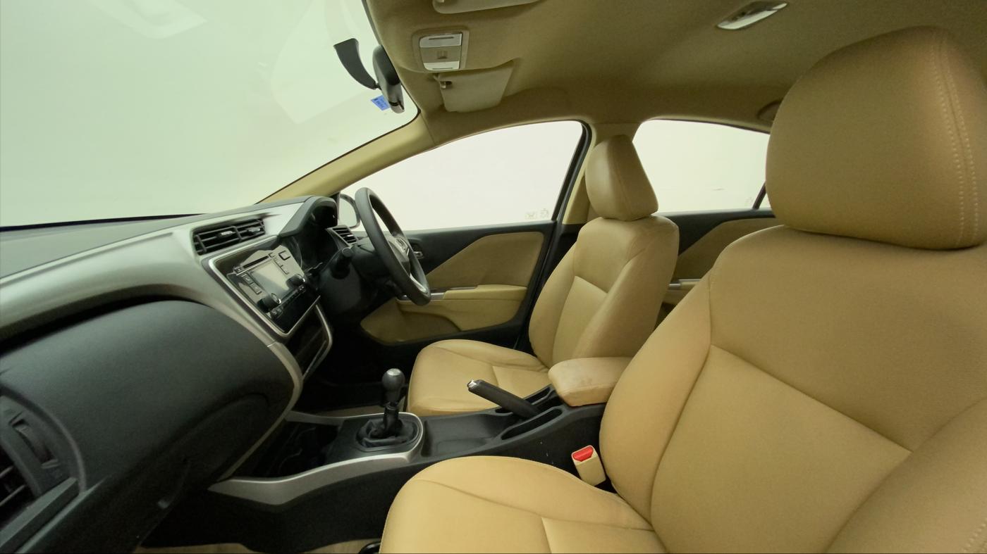 2016 Honda City 1.5L I-VTEC V MT, Petrol, Manual, 32,404 km, Right Side Front Door Cabin