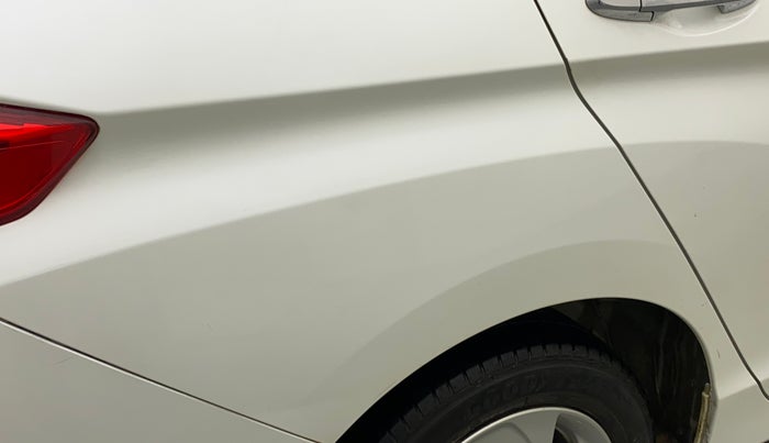 2016 Honda City 1.5L I-VTEC V MT, Petrol, Manual, 32,404 km, Right quarter panel - Minor scratches