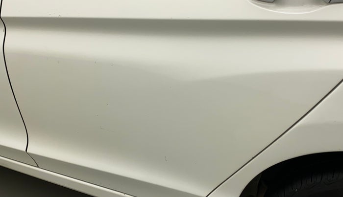 2016 Honda City 1.5L I-VTEC V MT, Petrol, Manual, 32,404 km, Rear left door - Minor scratches