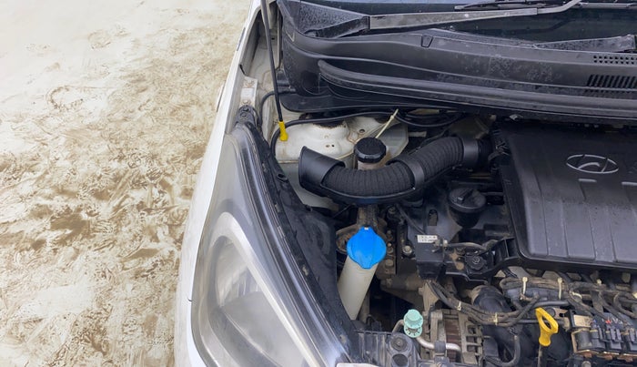 2015 Hyundai Xcent BASE 1.2, CNG, Manual, 1,28,390 km, Engine View - Right