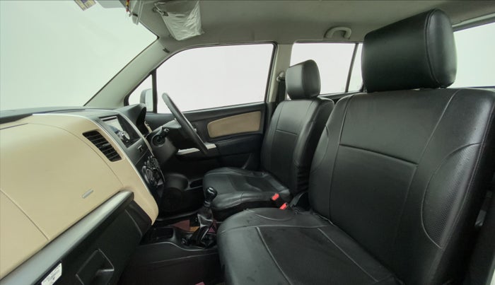 2017 Maruti Wagon R 1.0 LXI CNG, CNG, Manual, 45,180 km, Right Side Front Door Cabin