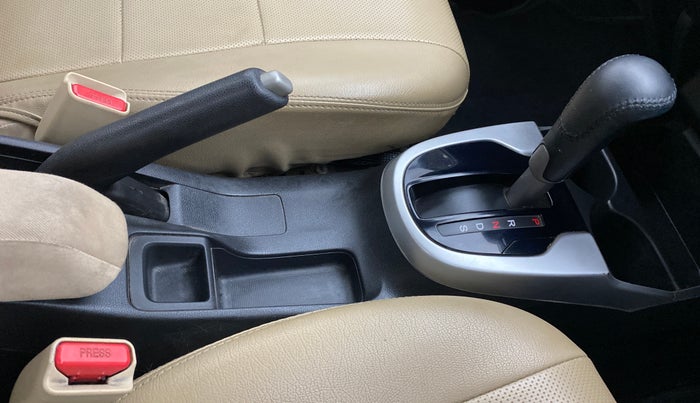 2019 Honda Jazz 1.2L I-VTEC VX CVT, Petrol, Automatic, 63,460 km, Gear Lever