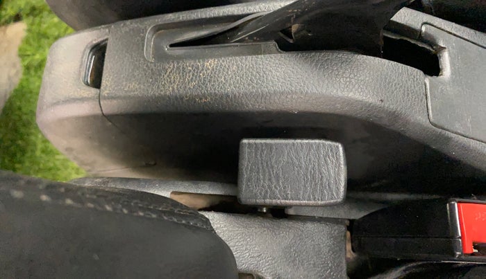 2022 Maruti Eeco 7 STR STD 1.2, Petrol, Manual, 41,911 km, Driver Side Adjustment Panel