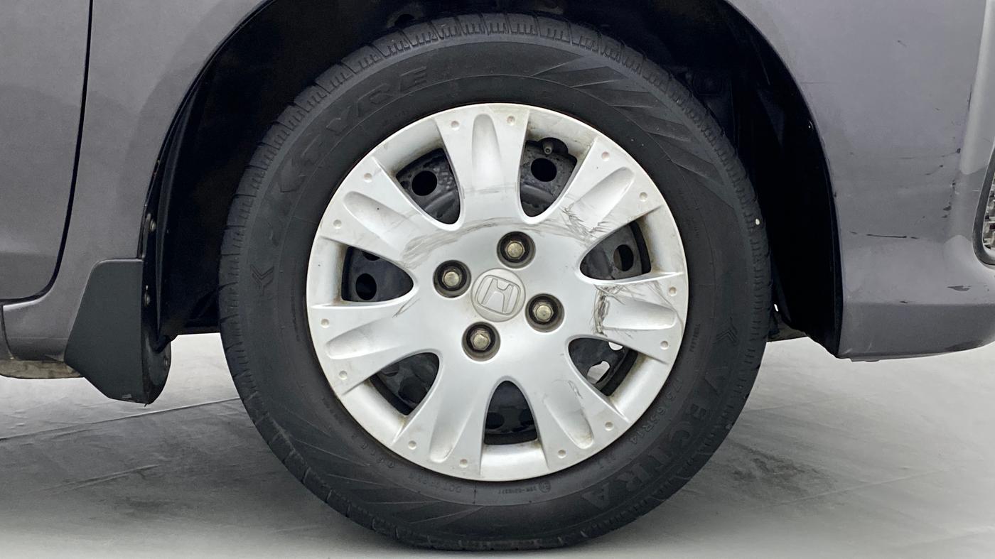 2018 Honda Brio S(O) MT, CNG, Manual, 42,610 km, Right Front Wheel