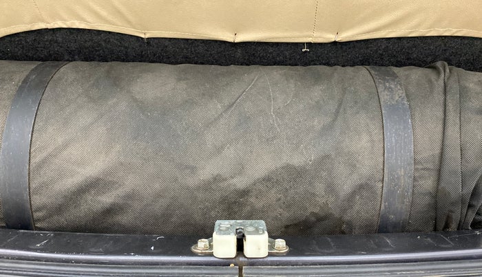 2018 Honda Brio S(O) MT, CNG, Manual, 42,610 km, Boot Inside