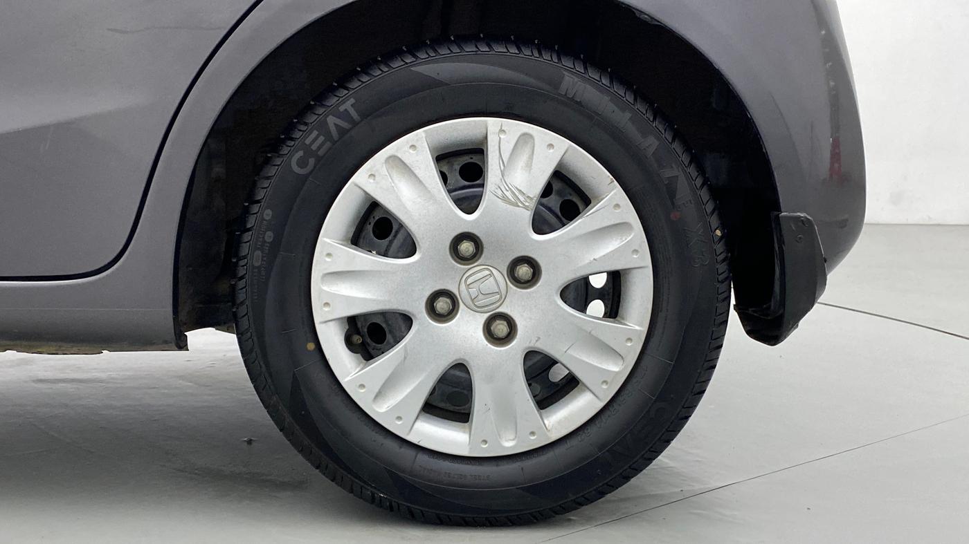 2018 Honda Brio S(O) MT, CNG, Manual, 42,610 km, Left Rear Wheel