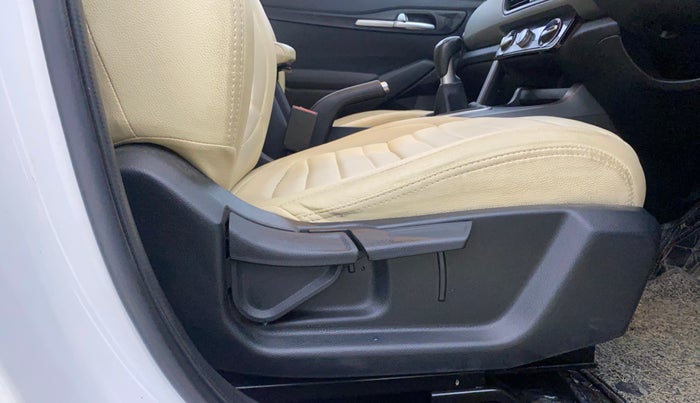 2020 KIA SELTOS HTK 1.5 PETROL, Petrol, Manual, 74,094 km, Driver Side Adjustment Panel