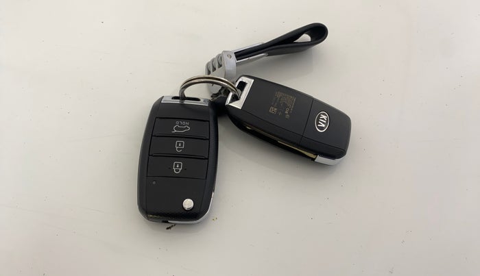 2020 KIA SELTOS HTK 1.5 PETROL, Petrol, Manual, 74,094 km, Key Close Up